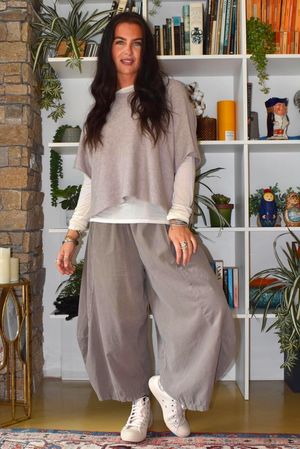 Bateau Needlecord 7/8 Barrel Culotte Pant Mocha